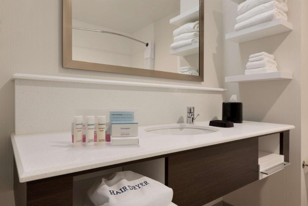 Hampton Inn By Hilton & Suites Kenosha